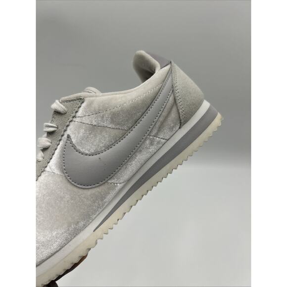Nike Classic Cortez SE Dust Women’s Size 5.5 Gray Sneakers Shoes 902856-011 - Picture 8 of 10
